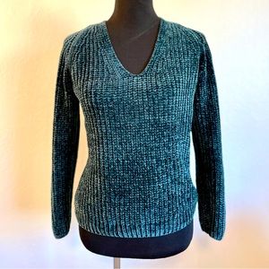 Soft and Luxurious Dark Teal Sweater, size XS